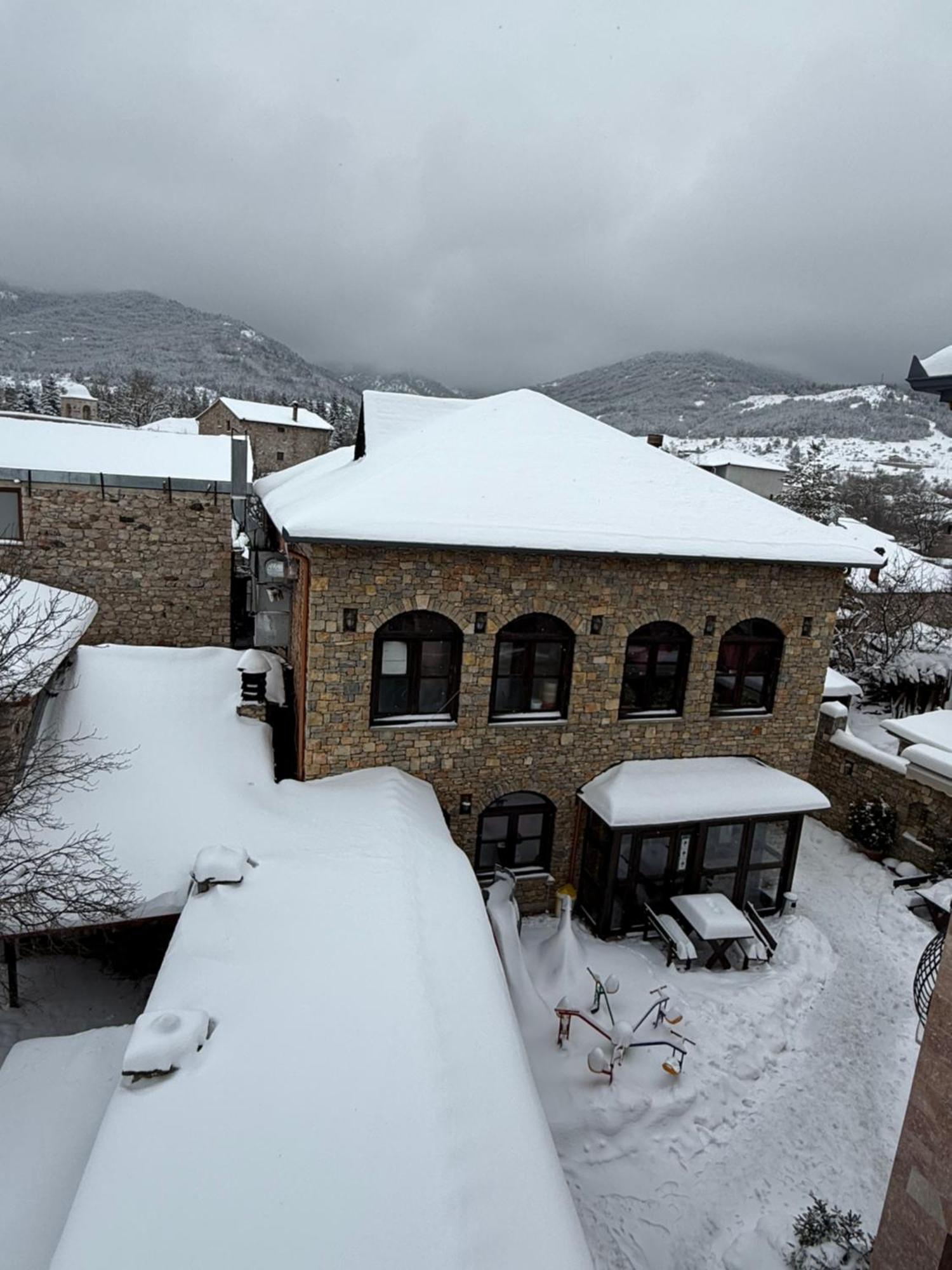Hotel Ambassador Voskopojë المظهر الخارجي الصورة